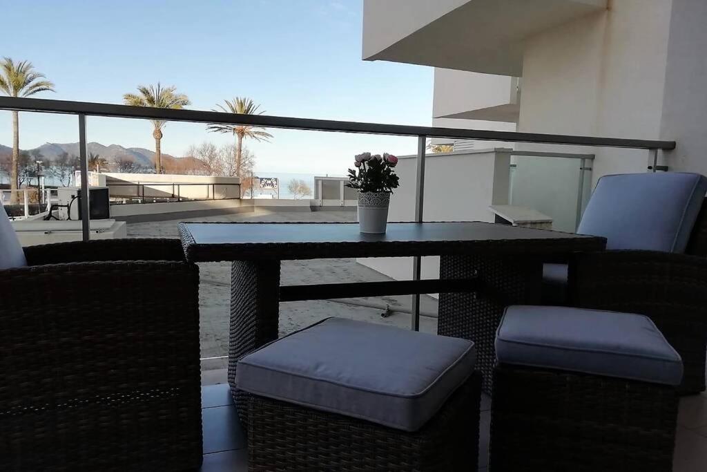 Vistas Al Mar Y A 50 Metros De La Playa Apartment *