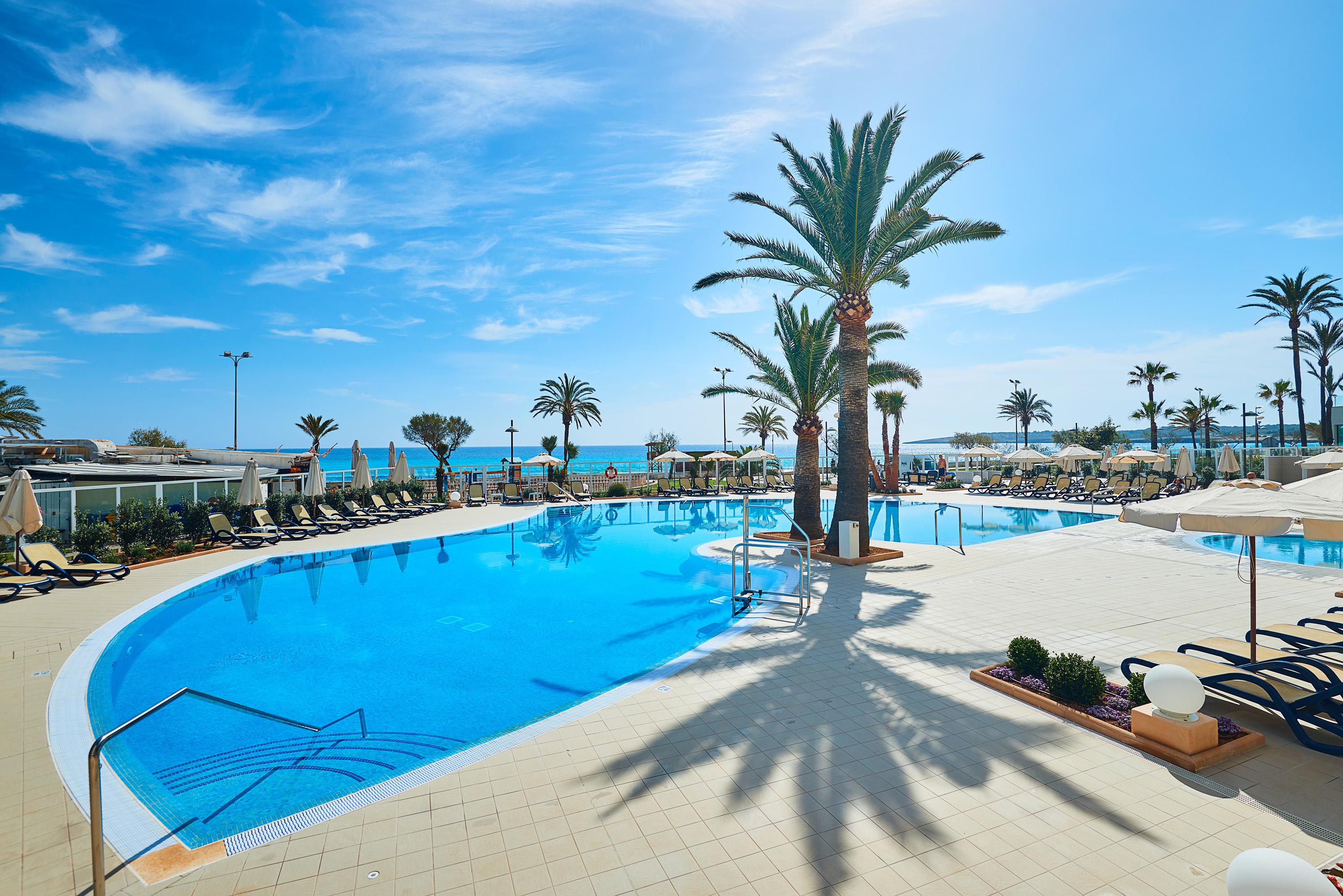 Aparthotel Hipotels Mercedes 4*