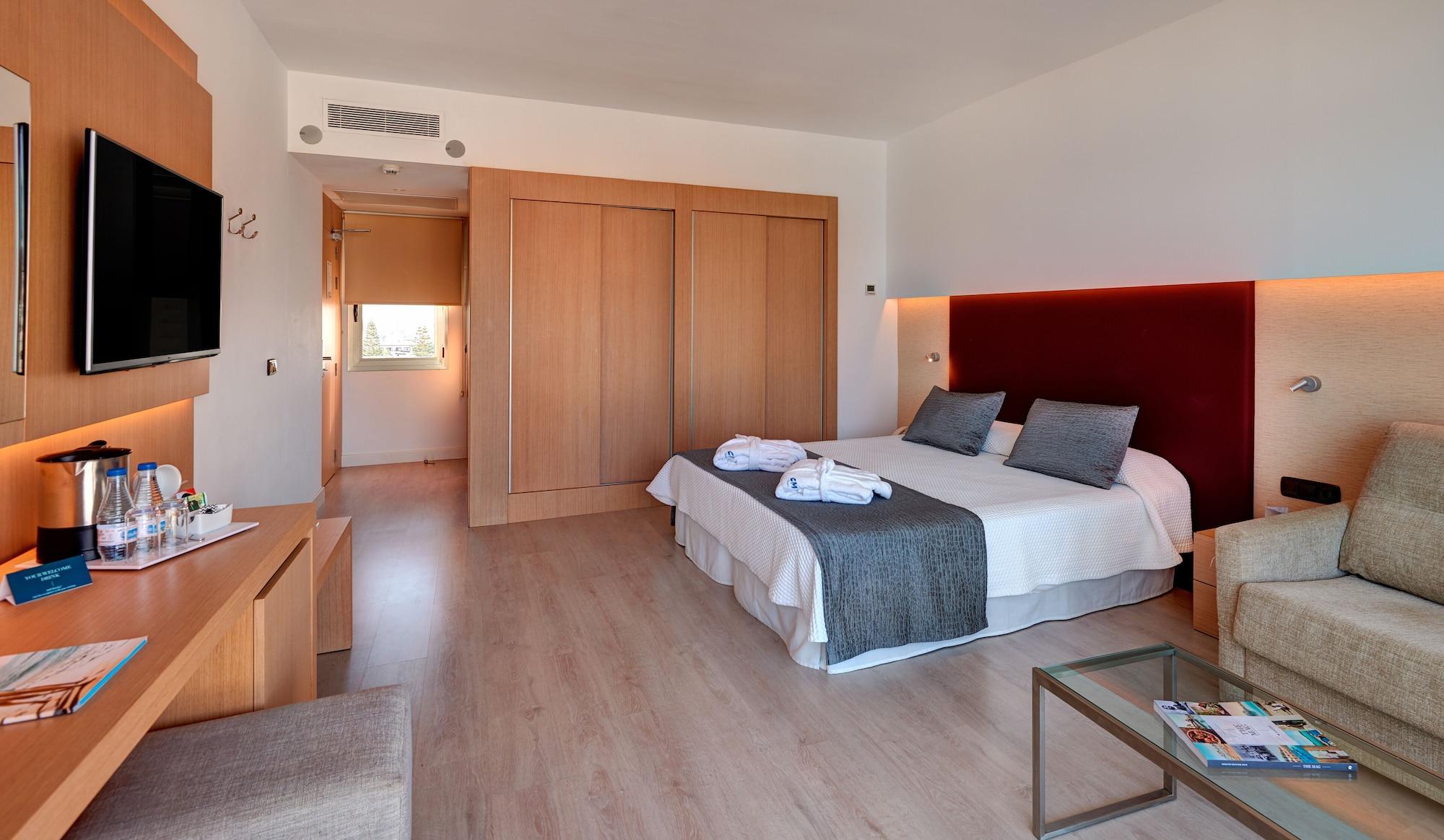 Hotel Cm Playa Del Moro 4*