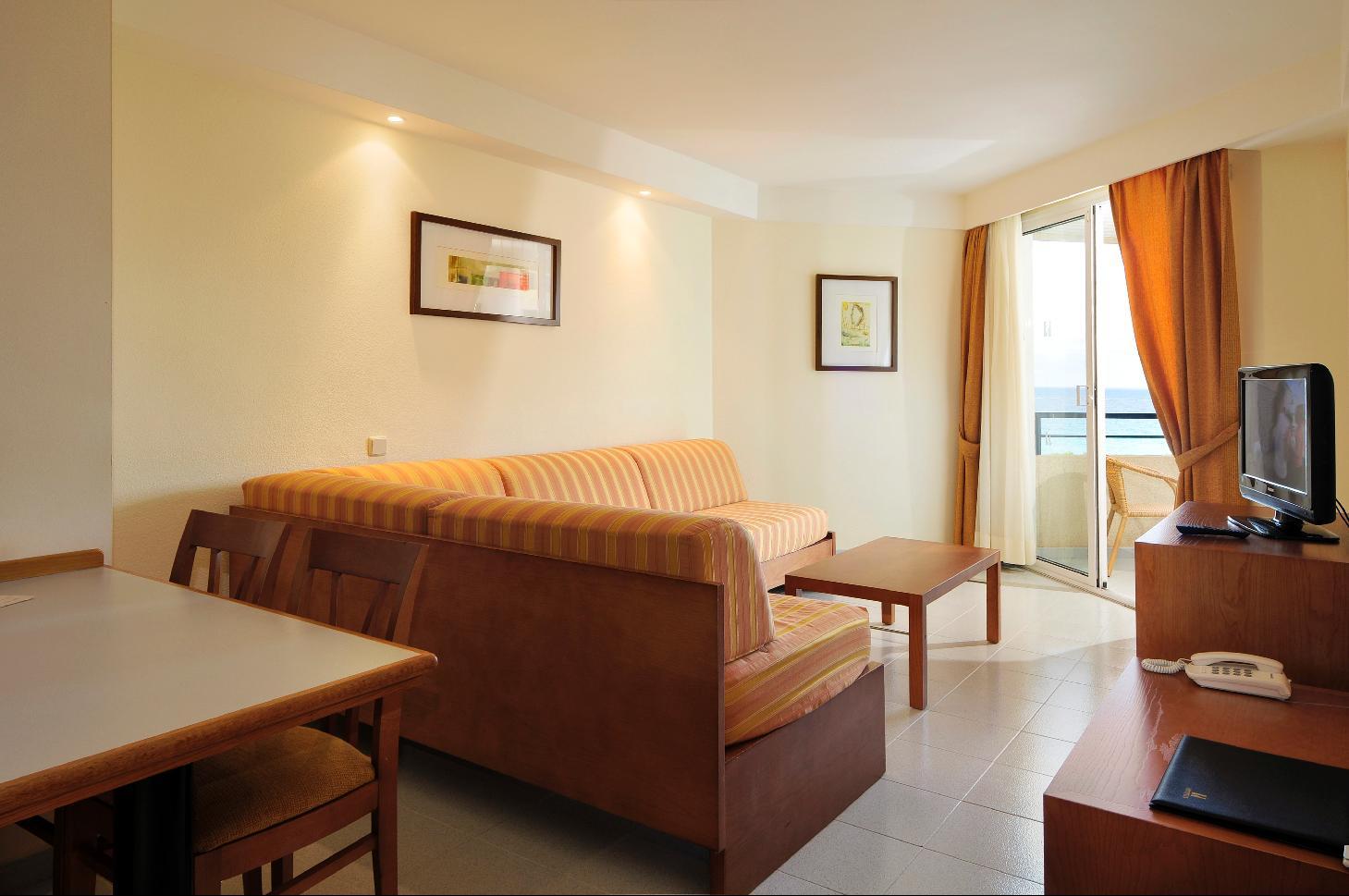 Hipotels Bahía Grande Aparthotel
