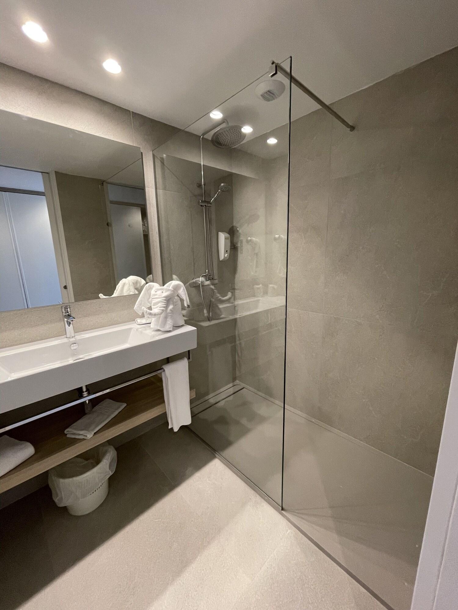 Garbi Cala Millor Hotel 4*