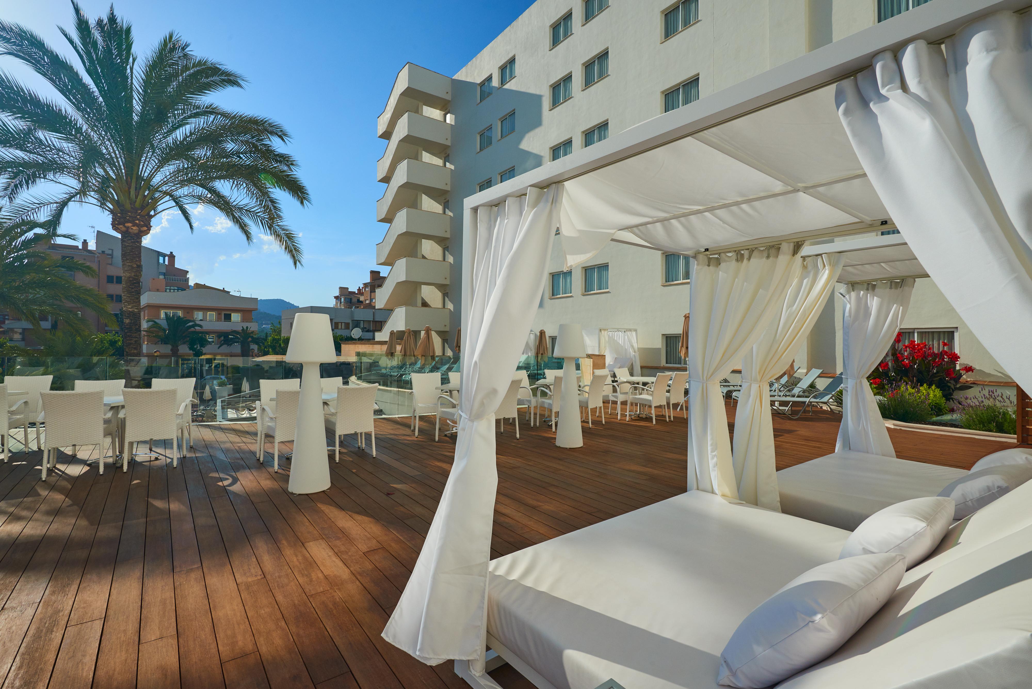 Girasol Hotel 4*
