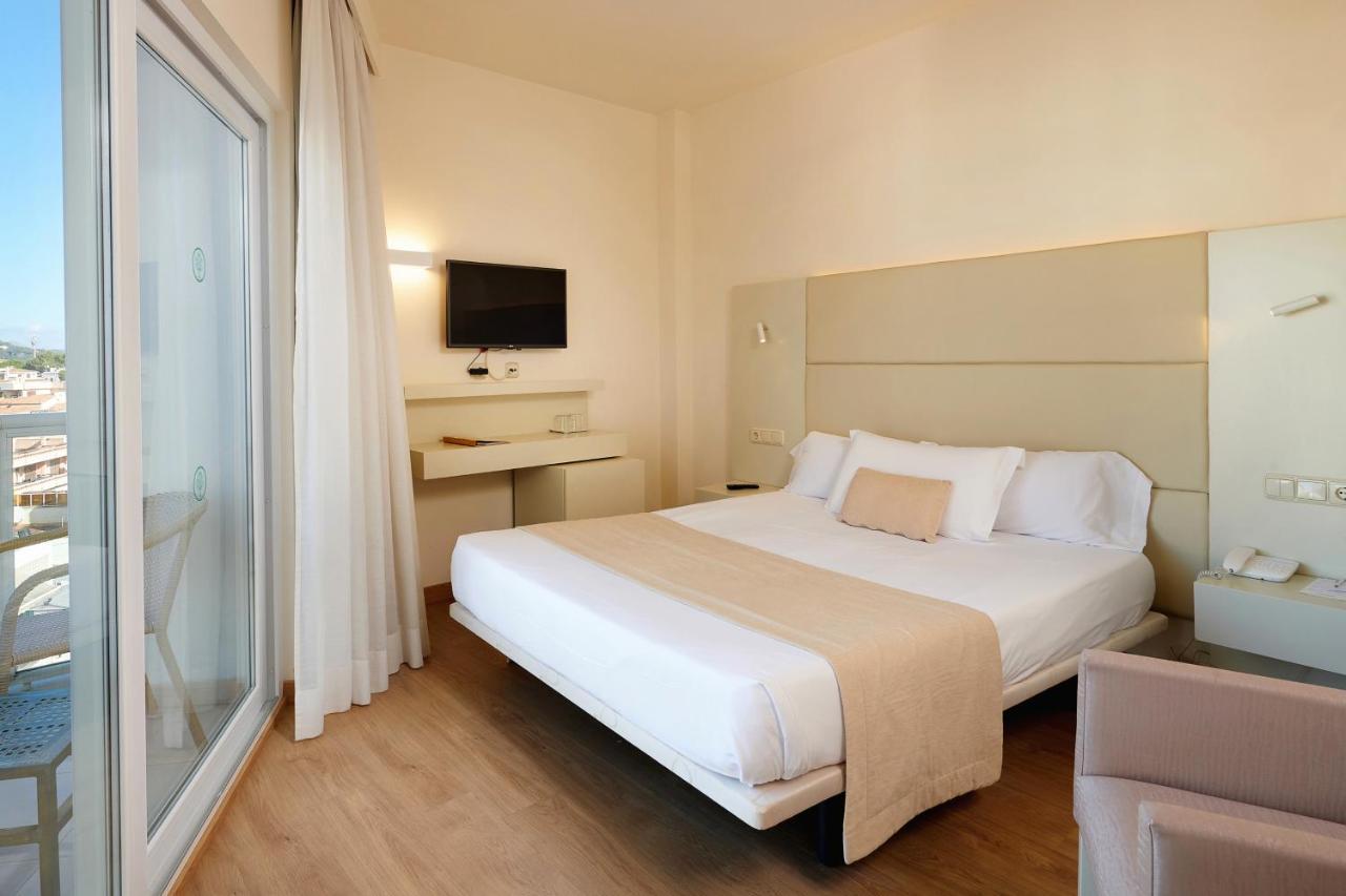 Sabina Hotel 4*