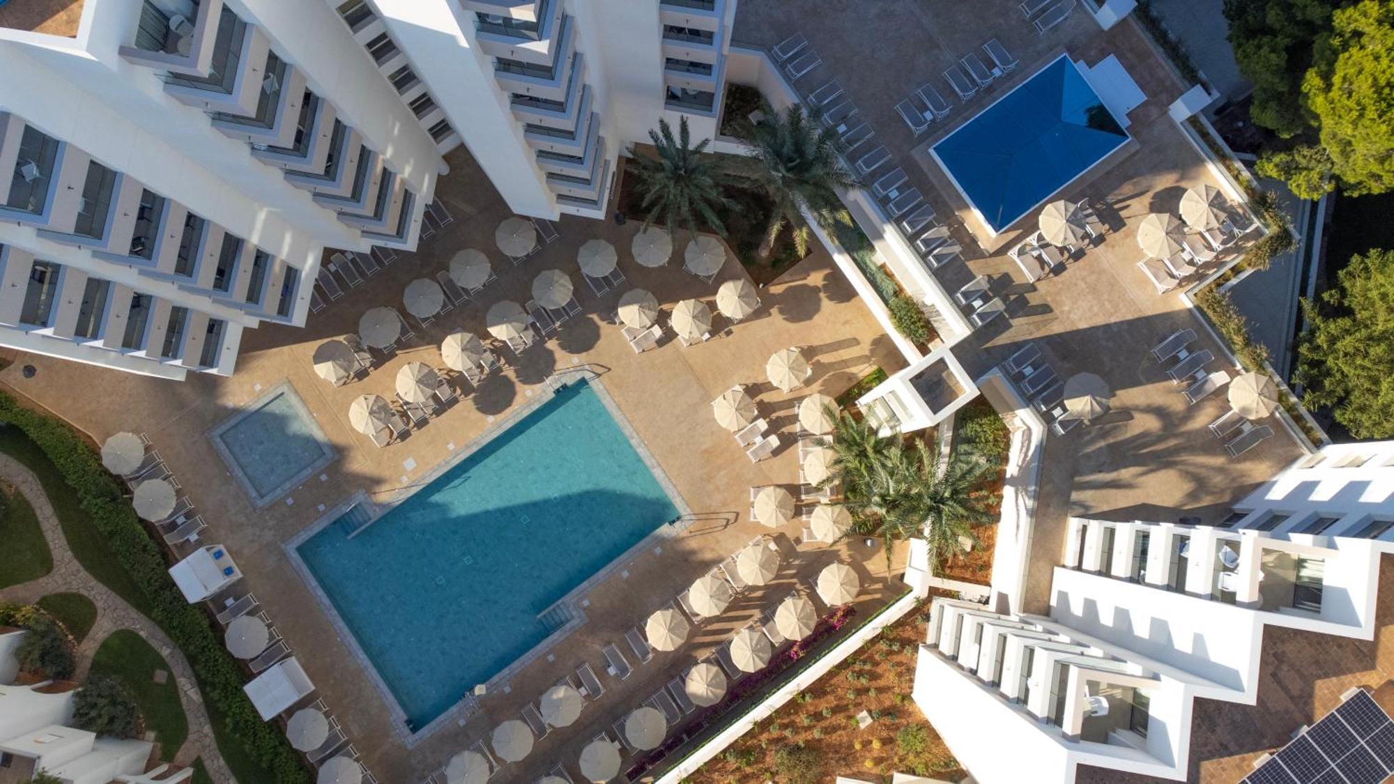 Aparthotel Hipotels Bahia Grande