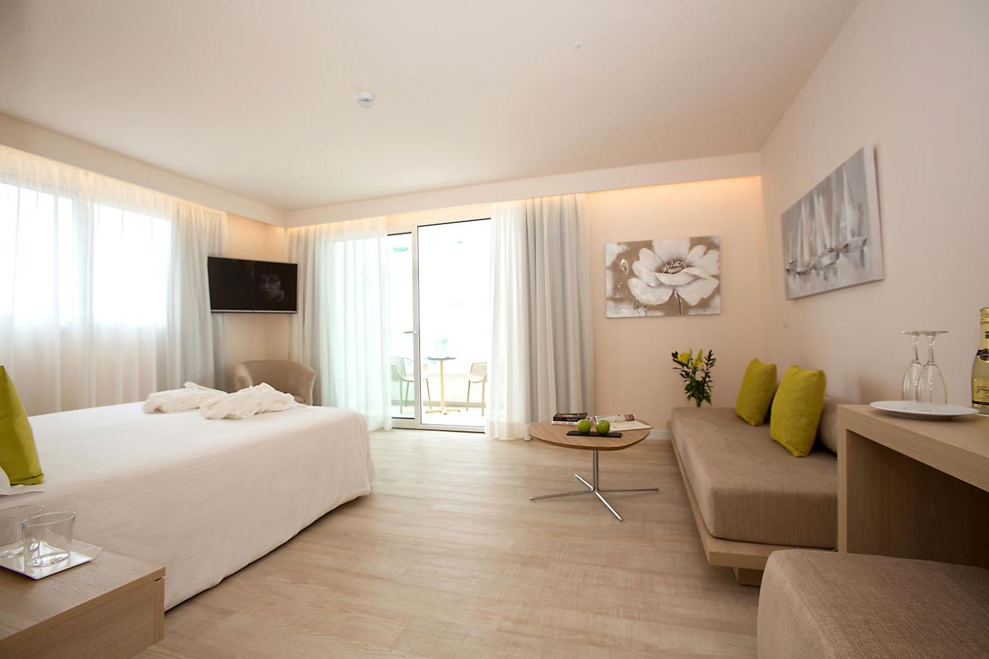Sabina 4*