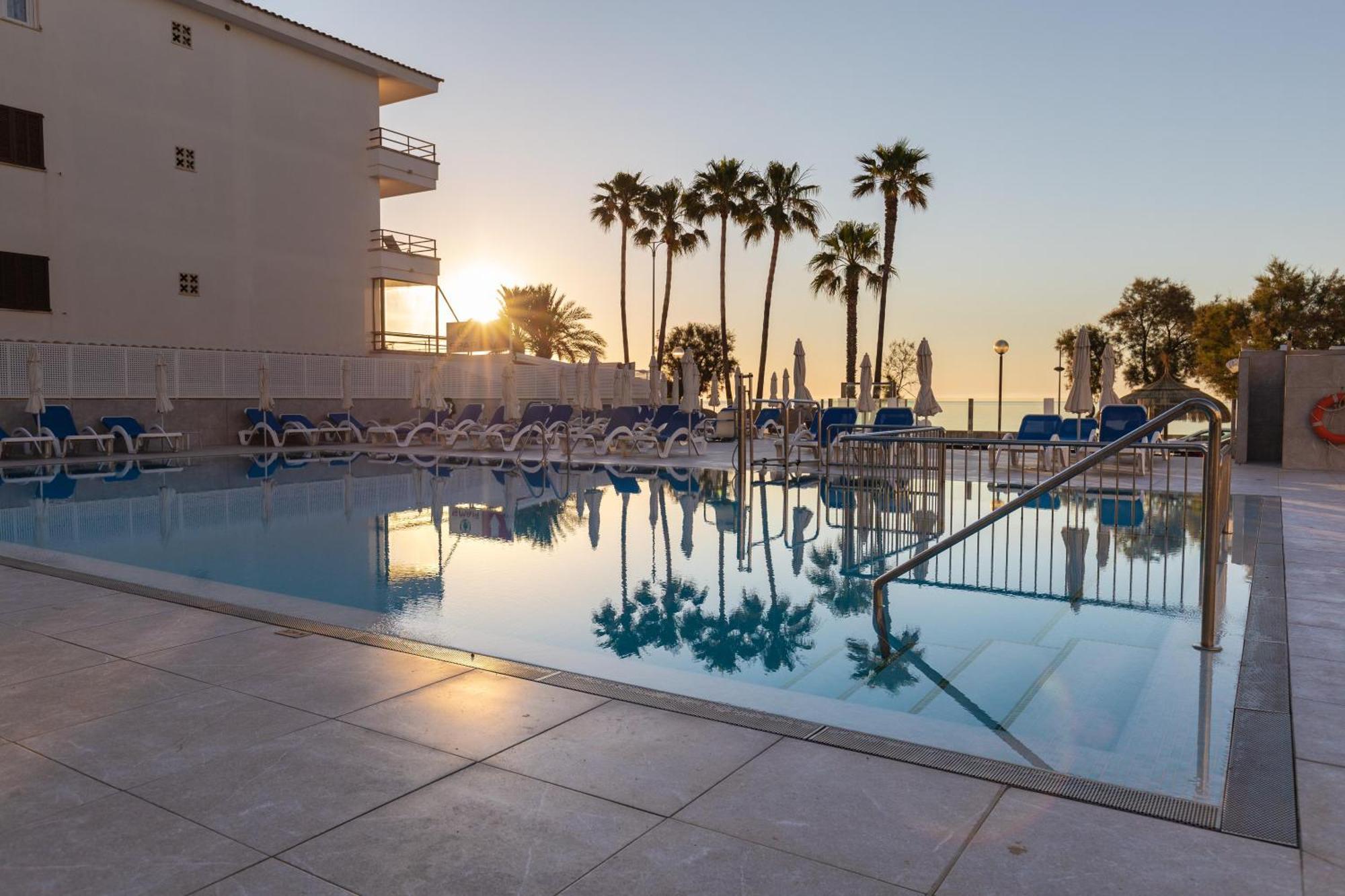 Hotel R2 Veronica 3*