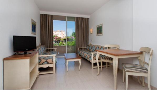 Hotel Garbi Cala Millor 4*