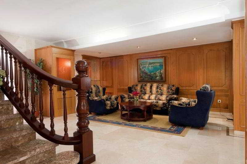 Hotel Veronica 3*