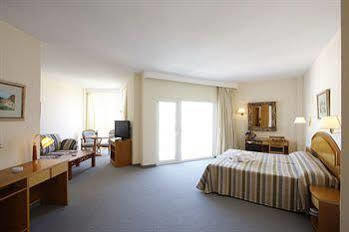 Sabina Hotel 4*