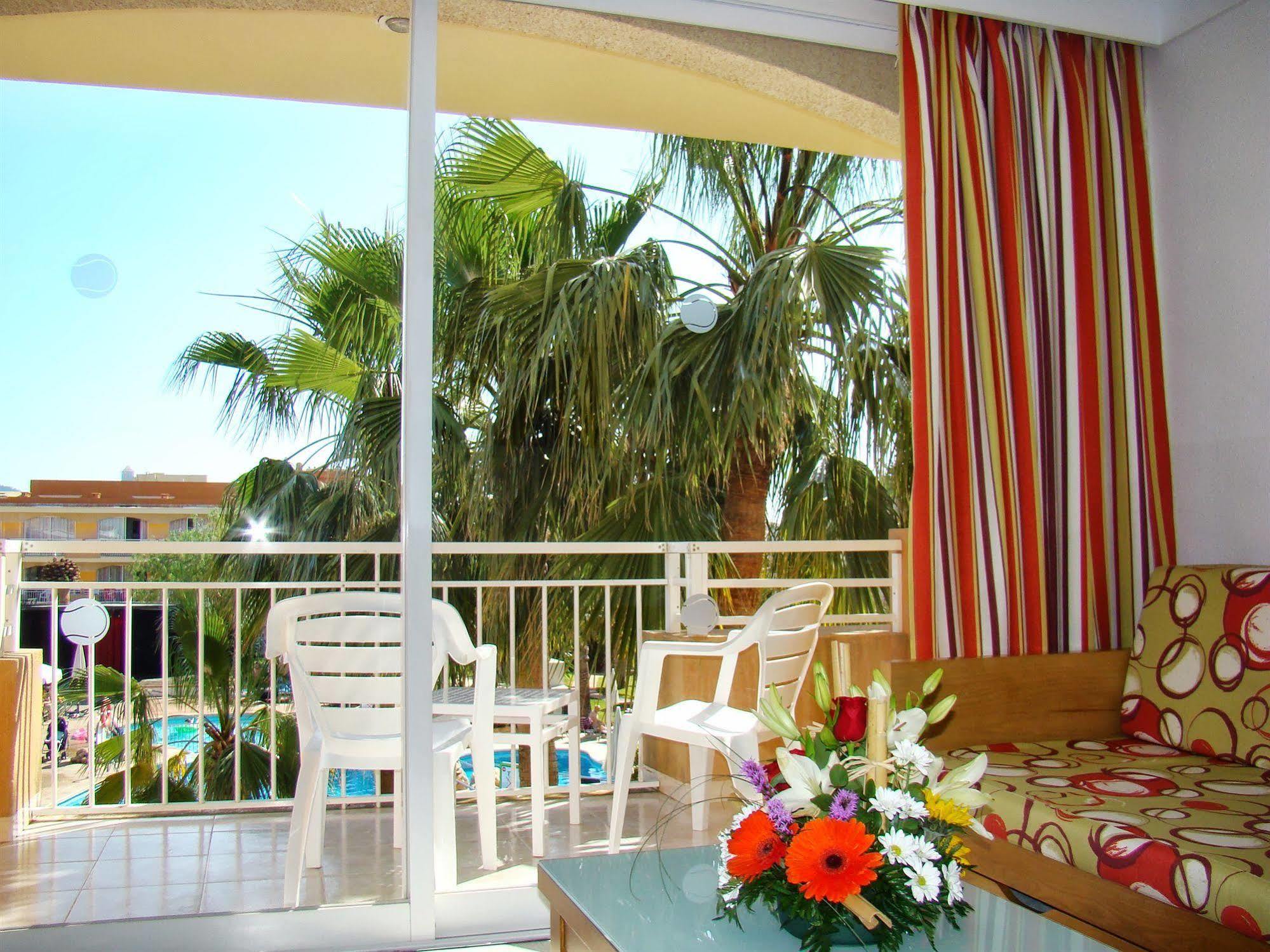 Apartahotel Club Simó