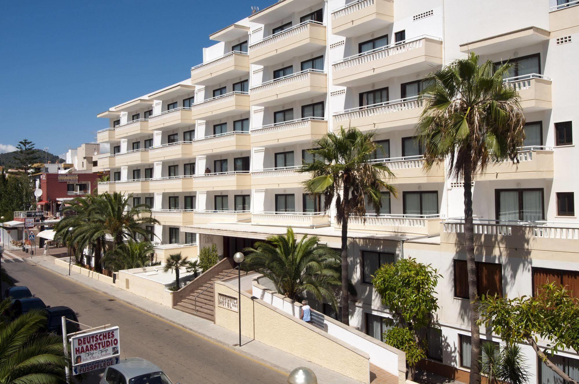 R2 Veronica Cala Millor (Mallorca)