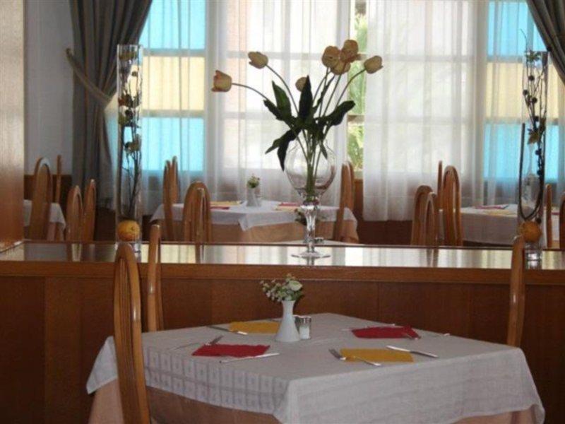 Club Simo 3*